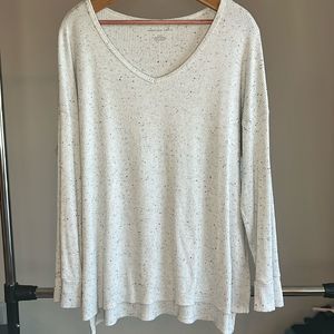 American Eagle Roomy White with Gray and Black Textured Ribbed Long Sleeve Tee L